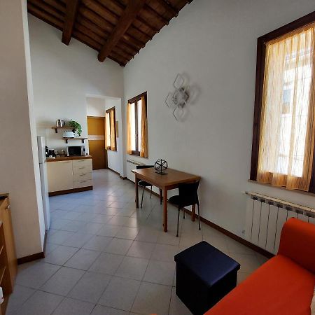 Appartamento In Centro Free Wi-Fi, Self Check-In Forlì Екстериор снимка