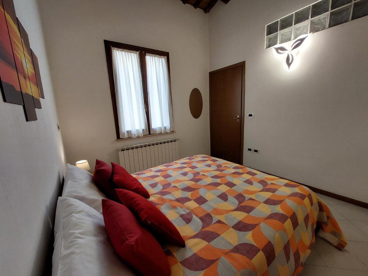Appartamento In Centro Free Wi-Fi, Self Check-In Forlì Екстериор снимка